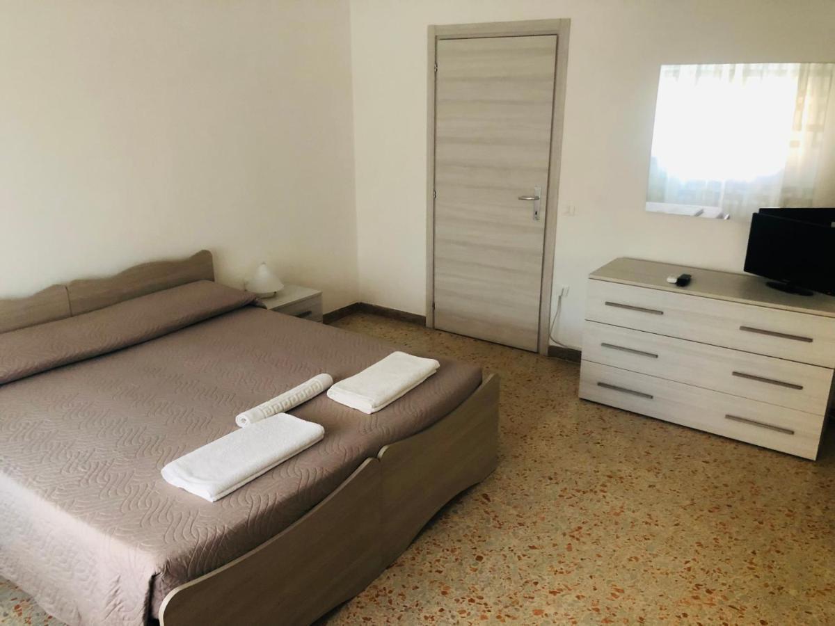 B&B Dell'Amicizia Фано Экстерьер фото